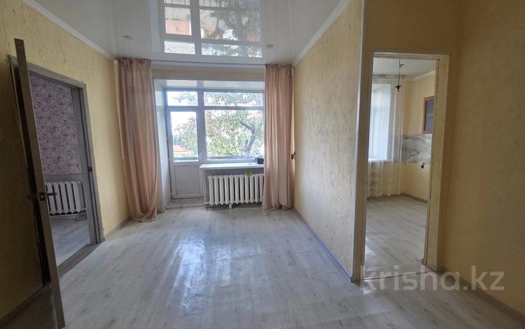2-бөлмелі пәтер · 40.6 м² · 3/3 қабат, кунанбай, бағасы: 11 млн ₸ в Семее — фото 2