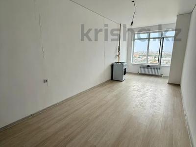3-бөлмелі пәтер · 81 м² · 6/10 қабат, Центральный ш/а., Абая 26/5, бағасы: 29.5 млн ₸ в Атырау, мкр Центральный