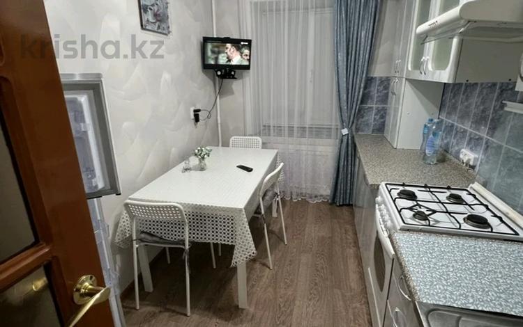 2-комнатная квартира, 50 м², 4/5 этаж помесячно, Мира — Бест