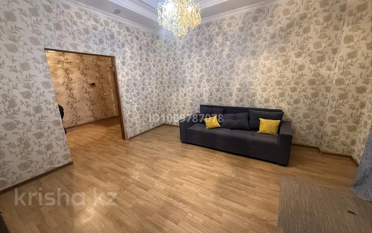 2-комнатная квартира · 70 м² · 1 этаж, Сауран 3/1 за 230 000 〒 в Астане, Есильский р-н — фото 2