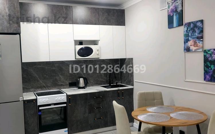 1-бөлмелі пәтер · 44 м² · 3/9 қабат, Джамбула 5, бағасы: 15 000 ₸ в Семее — фото 2