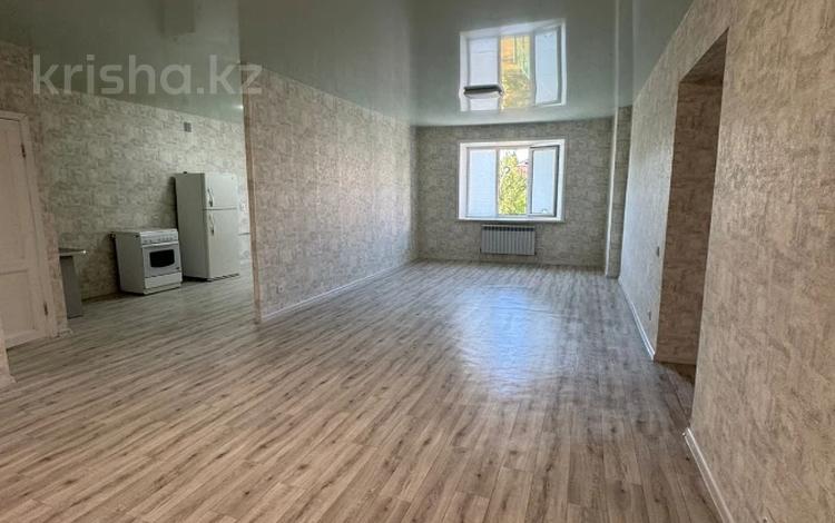 3-бөлмелі пәтер · 99 м² · 3/9 қабат, Кобыланды Батыра 36А, бағасы: 38.5 млн ₸ в Костанае — фото 2