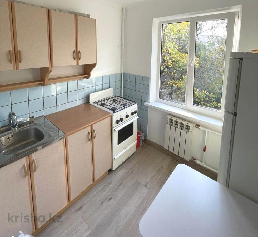 Жк рассвет ангарск. Ангарск, 18-й микрорайон, 19. Ангарск 33 микрорайон во дворе. 33 микрорайон ангарск 9в. Ангарск 33 микрорайон дом 1.