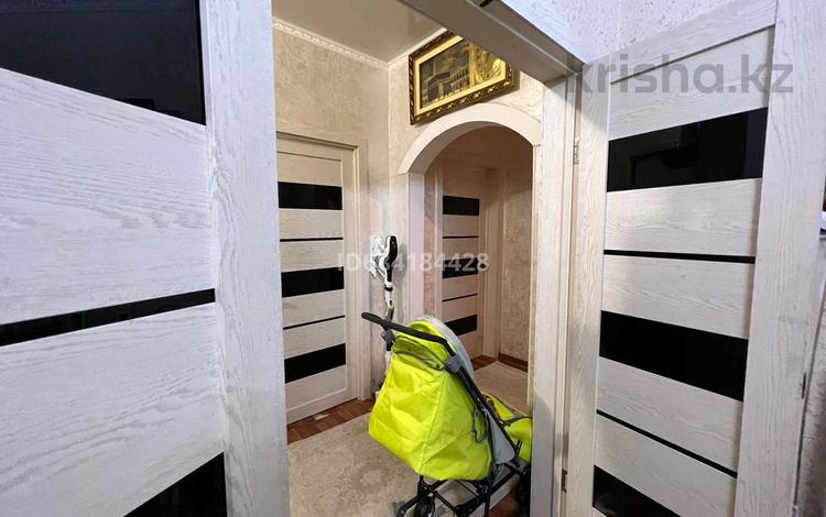 3-бөлмелі пәтер · 70 м² · 5/5 қабат, Абая Кунанбаева 83 — Дом ориентировочно находится сзади 15 школы, бағасы: 15 млн ₸ в Сатпаев — фото 2