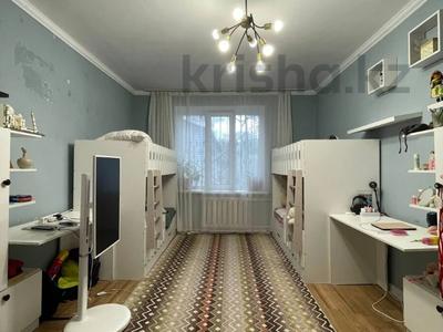 3-комнатная квартира · 75 м² · 2/3 этаж, Желтоксан 162 — золотой квадрат за 81 млн ₸ в Алматы, Алмалинский р-н