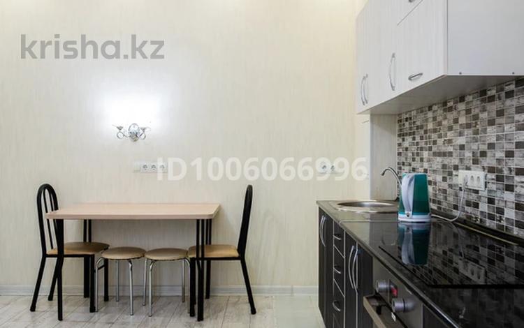 2-бөлмелі пәтер · 50 м² · 11 қабат, 16-й мкр 56, бағасы: 16.5 млн ₸ в Актау — фото 23