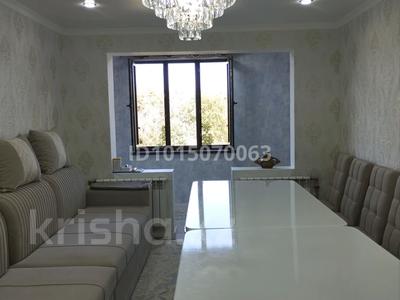 3-комнатная квартира · 60 м² · 4/5 этаж, 16-й микрорайон 43 за 28 млн ₸ в Шымкенте, Аль-Фарабийский р-н