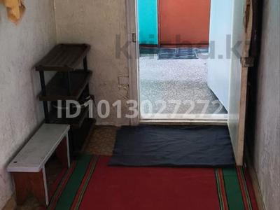 3-бөлмелі пәтер · 80 м² · 6/9 қабат, мкр Аксай-4 30 — Жубанова момуш улы, бағасы: 300 000 ₸ в Алматы, Ауэзовский р-н