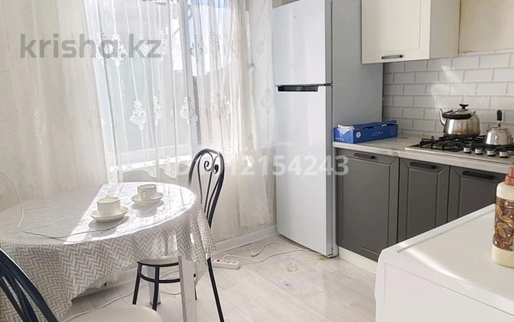 1-комнатная квартира · 30 м² · 4/5 этаж, ул. Айтеке Би за 9 млн ₸ в Актобе — фото 2