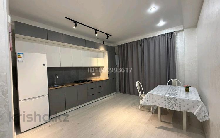 2-бөлмелі пәтер · 71 м² · 1/5 қабат, Самал ш/а., Ә.Кекілбаев 60, бағасы: 230 000 ₸ в Атырау, мкр Самал — фото 2