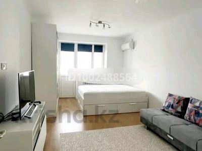 1-комнатная квартира · 50 м² · 6/9 этаж, мкр Нурсая, Таумуш Жумагалиев 15 за 220 000 〒 в Атырау