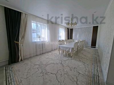 Жеке үй · 7 бөлме · 230 м² · 10 жүзд., Шанырак 7 — Находится возле супермаркета Анвар, вдоль трассы, бағасы: 45 млн ₸ в Актобе, мкр Акжар