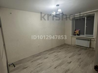 2-бөлмелі пәтер · 53 м² · 6/9 қабат, Курмангазы — Остановка Школьник, бағасы: 150 000 ₸ в Уральске, мкр Школьник
