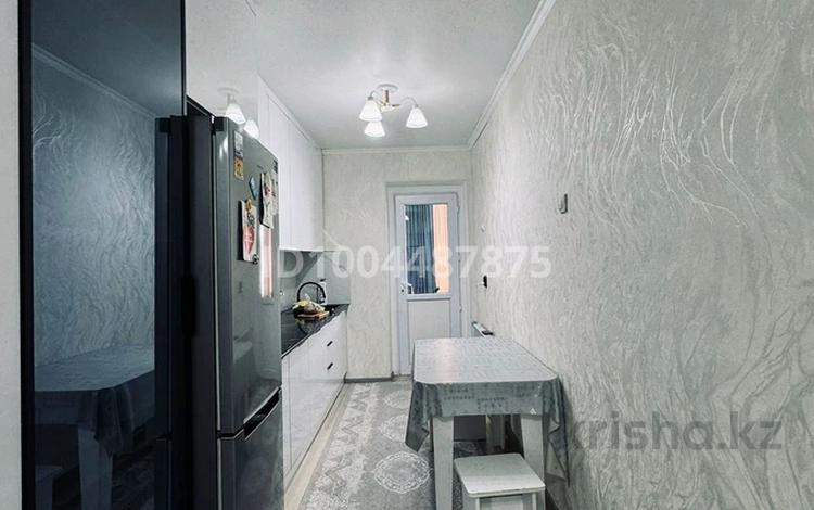 3-комнатная квартира · 64 м² · 4/4 этаж, Аль Фараби 96 за 22 млн ₸ в Кентау — фото 2