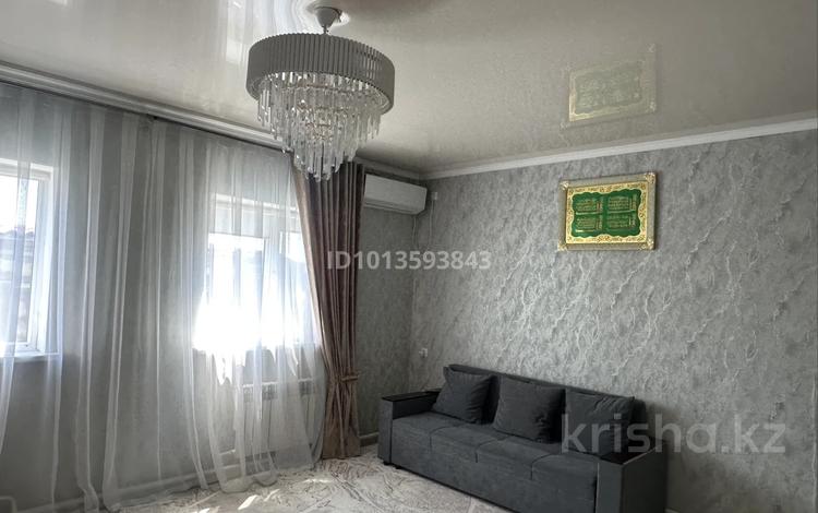 Отдельный дом · 2 комнаты · 70 м² · 10 сот., мкр Сая, 1 20 за 11 млн ₸ в Атырау — фото 2