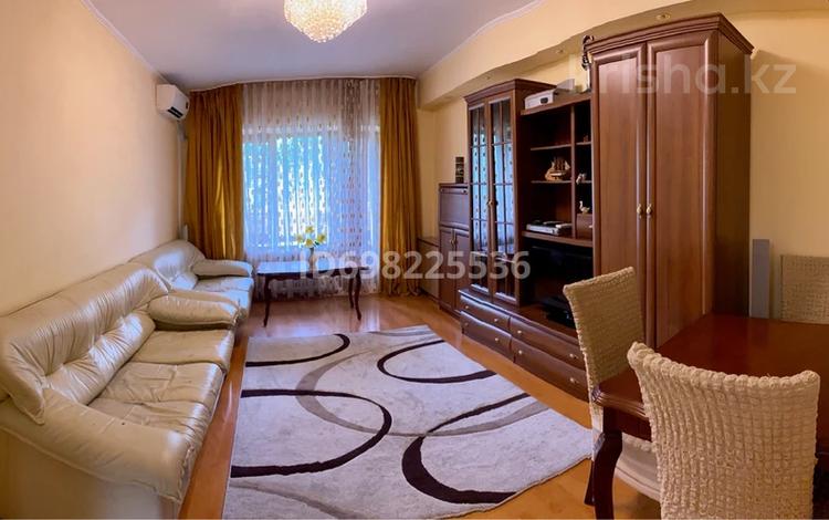 2-комнатная квартира, 50 м², 4/4 этаж помесячно, проспект Достык 121/3 за 349 999 〒 в Алматы, Медеуский р-н — фото 2