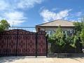 Отдельный дом · 7 комнат · 250 м² · 10 сот., Зада Абдикаримова 32 — Ктікбаев мектебінің қасында.Астана садикке жақын,Магазин рядом,уй жылы за 28 млн ₸ в Таразе