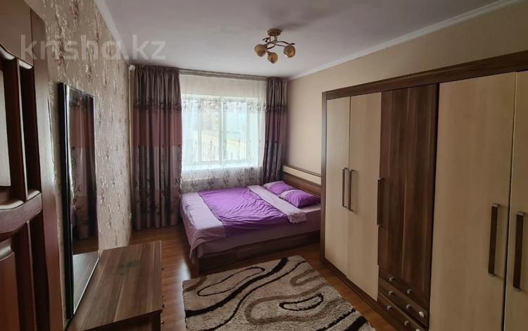 2-комнатная квартира, 70 м² помесячно, Майлина 14