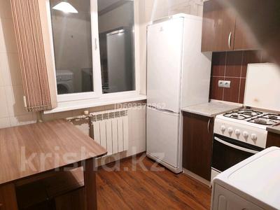 2-комнатная квартира, 43 м², 3/4 этаж помесячно, мкр №1 52 — Правда -Домостроительная за 250 000 〒 в Алматы, Ауэзовский р-н