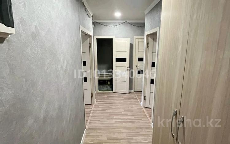 3-бөлмелі пәтер · 65 м² · 4/5 қабат, 22-ш/а. 15 — Миграционный и кафе хива, бағасы: 19 млн ₸ в Актау, 22-й мкр — фото 2