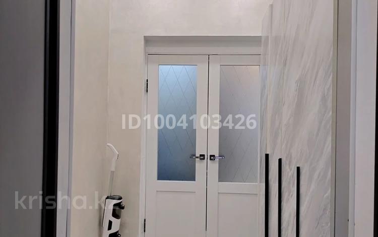 2-бөлмелі пәтер · 44 м² · 3/3 қабат, мкр Михайловка , Мкр Анжерская 11 — Кооператив Университет, бағасы: 20 млн ₸ в Караганде, Казыбек би р-н — фото 2