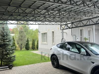 Отдельный дом · 3 комнаты · 134.1 м² · 3.4 сот., мкр Горный Гигант за 210 млн ₸ в Алматы, Медеуский р-н