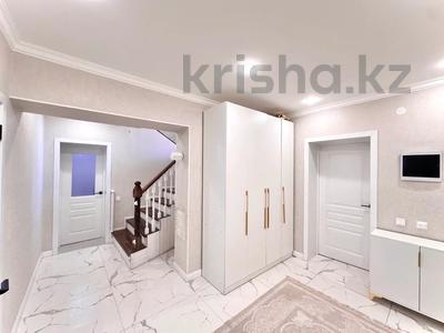 Отдельный дом · 5 комнат · 180 м² · 13 сот., Мустафа Шокай 20 за 110 млн ₸ в Астане, Сарайшык р-н