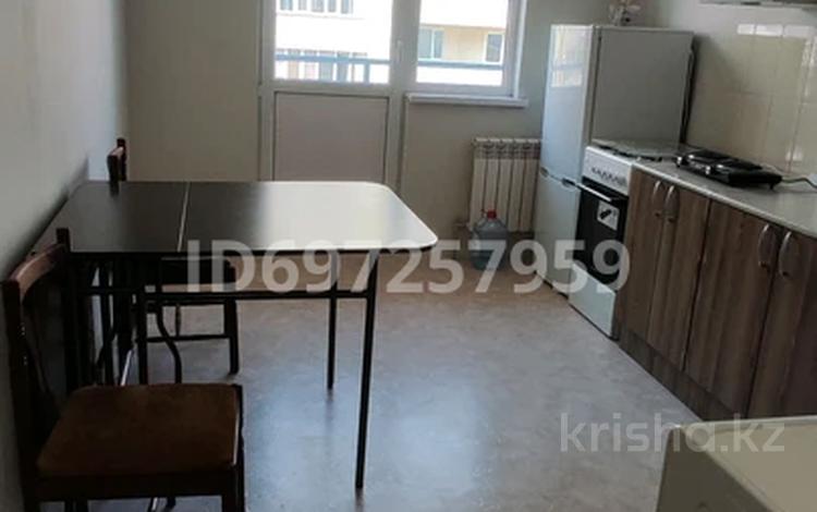 1-комнатная квартира, 36 м², 6/9 этаж помесячно, Райымбек Батыр 277