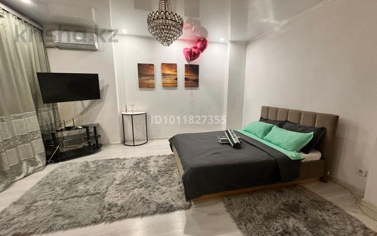 1-комнатная квартира · 48 м² · 1/13 этаж, ул. Мукагали Макатаева 131к8 за 3 500 ₸ в Алматы, Алмалинский р-н — фото 14
