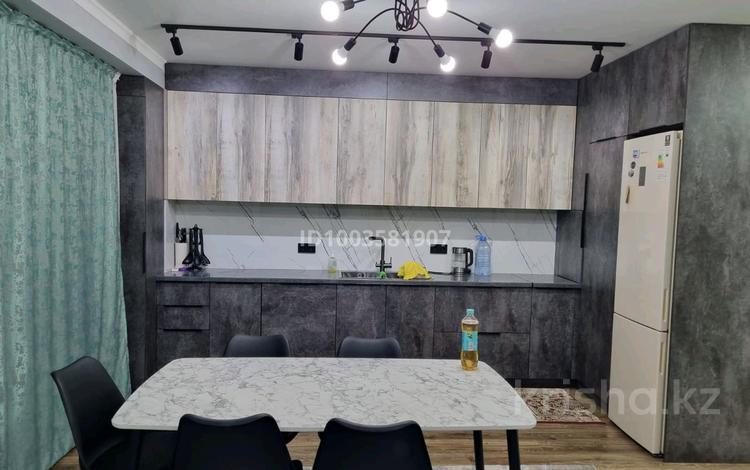2-комнатная квартира · 65 м² · 1/6 этаж, мкр Шугыла, Жунисова2 30 — Алатау за 350 000 ₸ в Алматы, Наурызбайский р-н — фото 2