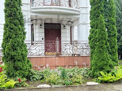 Отдельный дом · 6 комнат · 522 м², Достык — Оспанова за 3.7 млн 〒 в Алматы, Медеуский р-н