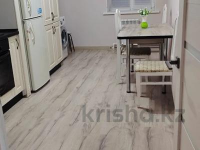 Аренда квартир в Актюбинской обл.: 1-комнатная квартира · 50 м² · 2/9 этаж · помесячно, мкр. Алтын орда, Мангилик ел — Халел Мангілік ел за 150 000 〒 1-комнатная квартира · 50 м² · 2/9 этаж · помесячно, мкр. Алтын орда, Мангилик ел — Халел Мангілік ел за 150 000 〒 в Актобе