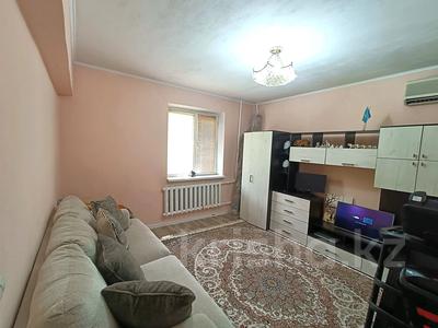 2-комнатная квартира · 52 м² · 1/7 этаж, мкр Аксай-1А 5 за 33 млн 〒 в Алматы, Ауэзовский р-н