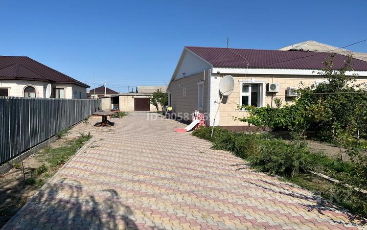 Отдельный дом · 4 комнаты · 120 м², мкр Геолог, Жаналы 24/1 — Лидер за 350 000 〒 в Атырау — фото 2