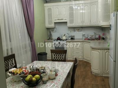 Отдельный дом · 4 комнаты · 111.9 м² · , Ул.Дулати 172 — Ул.Дулати , ост. Жандосова за 40 млн ₸ в Шымкенте, Аль-Фарабийский р-н