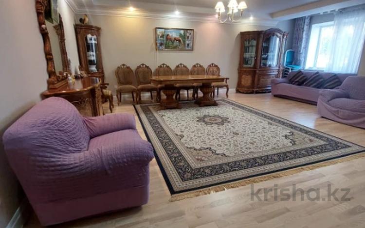 4-комнатная квартира · 183 м² · 2/5 этаж, Новый город, Молдагуловой за 67 млн ₸ в Актобе — фото 2