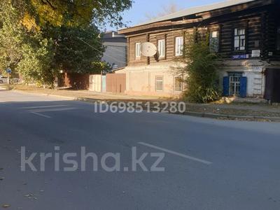 Отдельный дом · 10 комнат · 250 м² · 10 сот., Кабанбай Батыра 12 за 130 млн 〒 в Семее