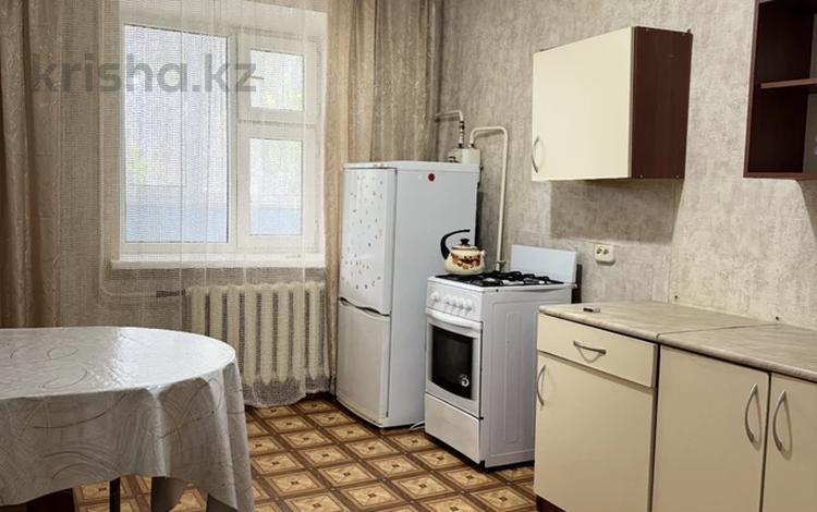1-комнатная квартира · 40 м² · 2/10 этаж, Жамбыла 40 за 110 000 ₸ в Уральске — фото 5