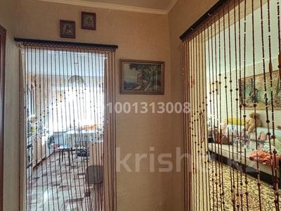 Продажа квартир в Западно-Казахстанской обл.: 1-комнатная квартира · 36 м² · 3/5 этаж, Мухита 78/1 за 11 млн 〒 1-комнатная квартира · 36 м² · 3/5 этаж, Мухита 78/1 за 11 млн 〒 в Уральске, мкр Школьник