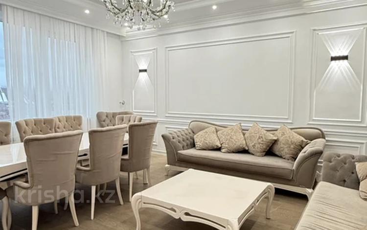 3-бөлмелі пәтер · 200 м² · 21/21 қабат, Аль-Фараби 21, бағасы: 1.5 млн ₸ в Алматы, Бостандыкский р-н — фото 2