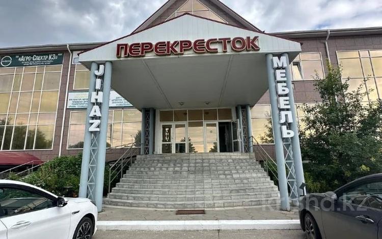 Еркін, кеңселер · 1560 м², бағасы: 400 млн ₸ в Костанае — фото 2
