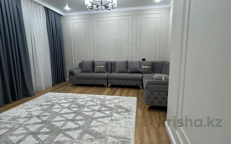 3-бөлмелі пәтер · 95 м² · 7/9 қабат, Шарипова 28/1, бағасы: 700 000 ₸ в Атырау, мкр Жилгородок — фото 2