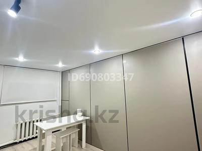 Отдельный дом · 5 комнат · 280 м² · 10 сот., мкр Кунгей — Жакана Смакова за 50 млн 〒 в Караганде, Казыбек би р-н