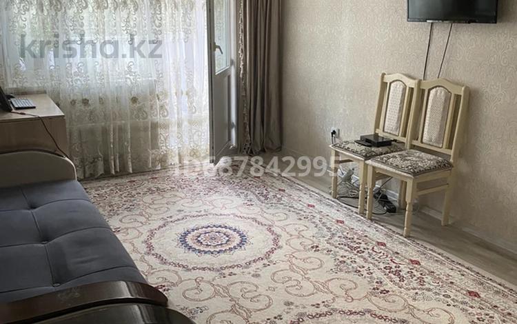 1-комнатная квартира, 40 м², 2/5 этаж, мкр Кокжиек 10 за 23.5 млн 〒 в Алматы, Жетысуский р-н — фото 2
