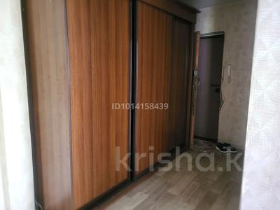 2-комнатная квартира · 58 м² · 2/5 этаж, 30 гвардейской дивизии 30 — 45 гастроном,рядом рынок дос нар за 19.5 млн ₸ в Усть-Каменогорске, Ульбинский