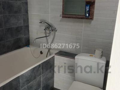 1-бөлмелі пәтер, 30 м², 5/5 қабат ай сайын, Новаторов 7/1, бағасы: 110 000 〒 в Усть-Каменогорске