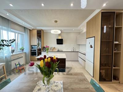 4-комнатная квартира · 155.5 м² · 14/17 этаж, Абая 150/230 за 109.5 млн ₸ в Алматы, Бостандыкский р-н