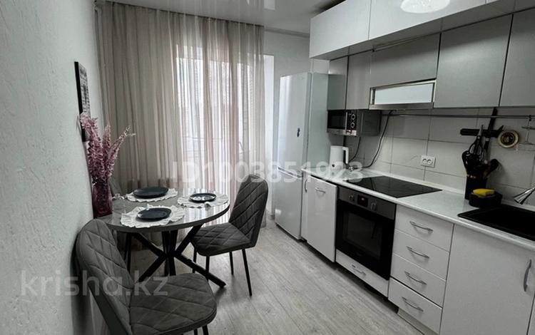 3-бөлмелі пәтер · 54 м² · 9/9 қабат, бульвар Независимости 19, бағасы: 14 млн ₸ в Темиртау — фото 4