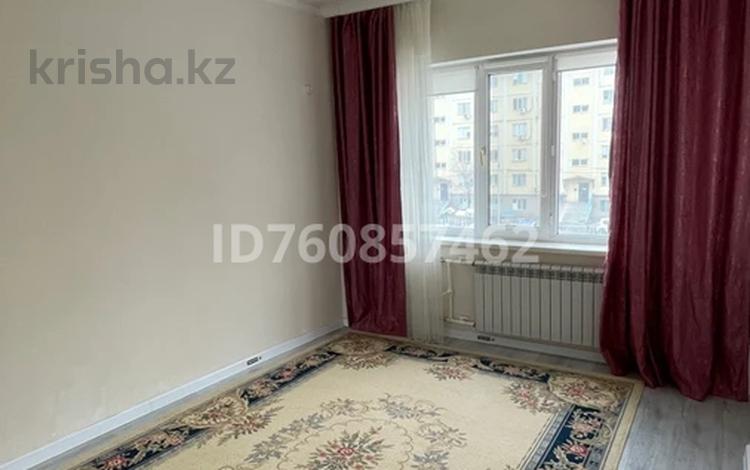 3-бөлмелі пәтер · 67 м² · 2/6 қабат, Нұрсая ш/а. 76, бағасы: 27.5 млн ₸ в Атырау, мкр Нурсая — фото 2
