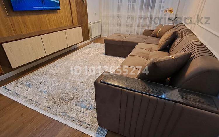 2-бөлмелі пәтер · 56 м² · 3/5 қабат, 8-й микрорайон, 8-й микрорайон 10, бағасы: 300 000 ₸ в Шымкенте, Туран р-н — фото 2